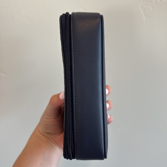 Delta One x Missoni Leather Luxury Amenity Case Dark Blue Gold Zipper - Picture 6 of 11